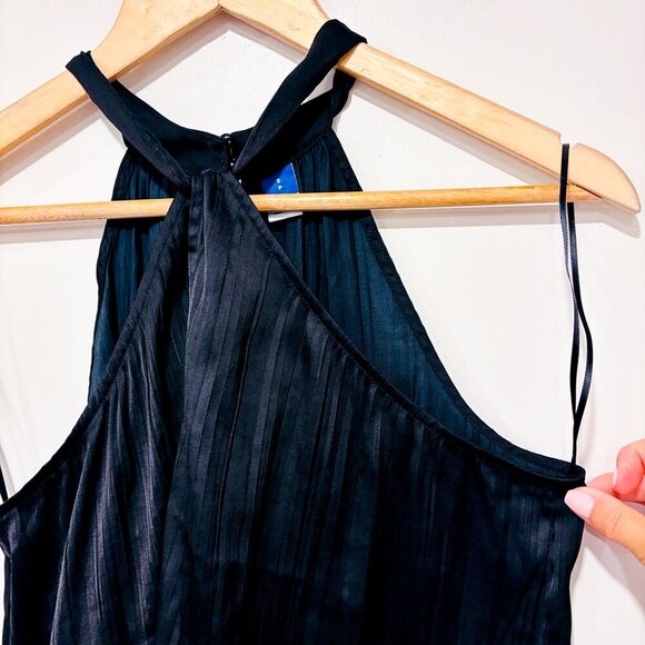 OLD NAVY – Black asymmetrical halter top | Pleated chic evening style | Small * - Picture 5 of 6